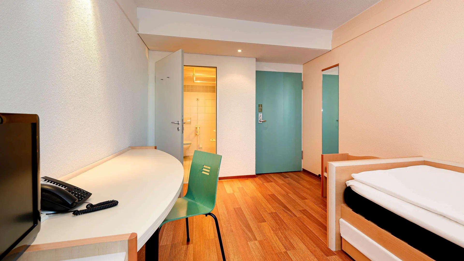 Ibis Berlin City Potsdamer Platz 2*,