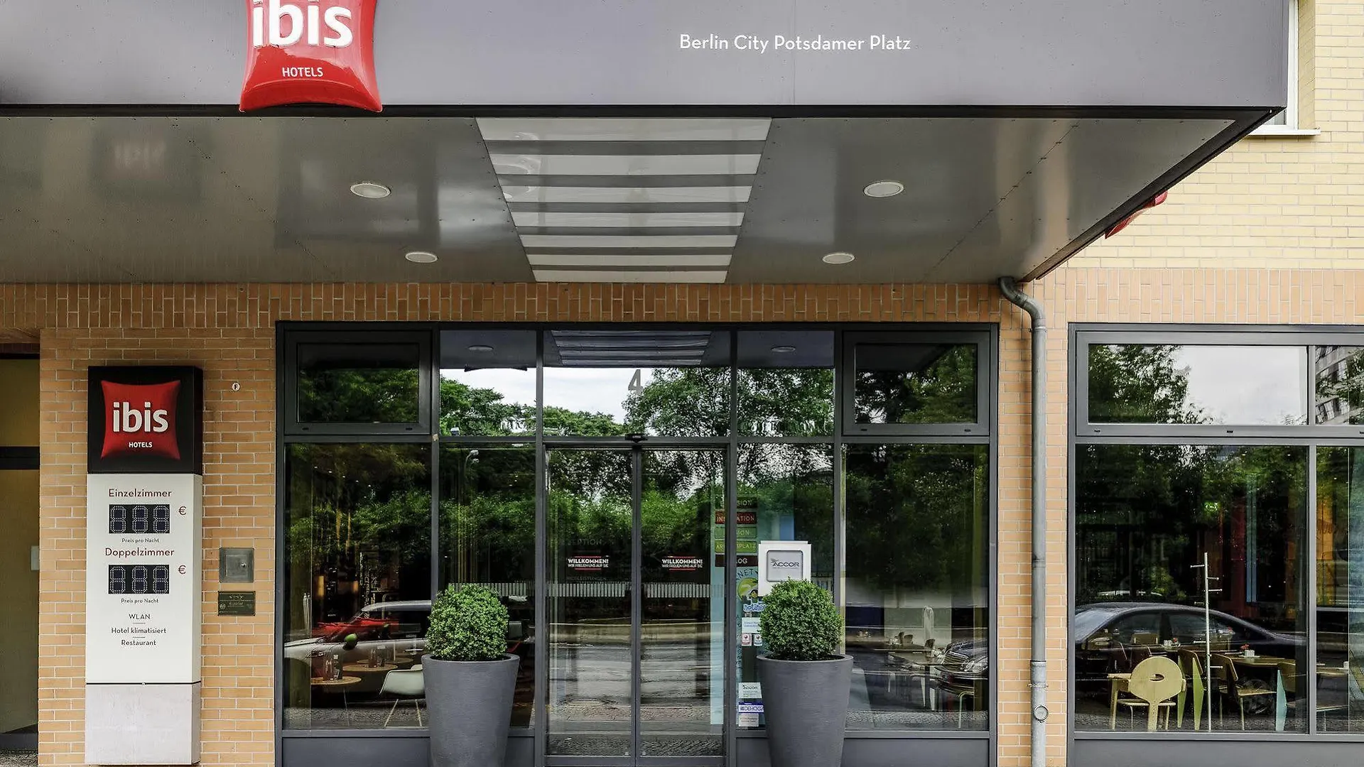 Ibis Berlin City Potsdamer Platz 2*,  Germany